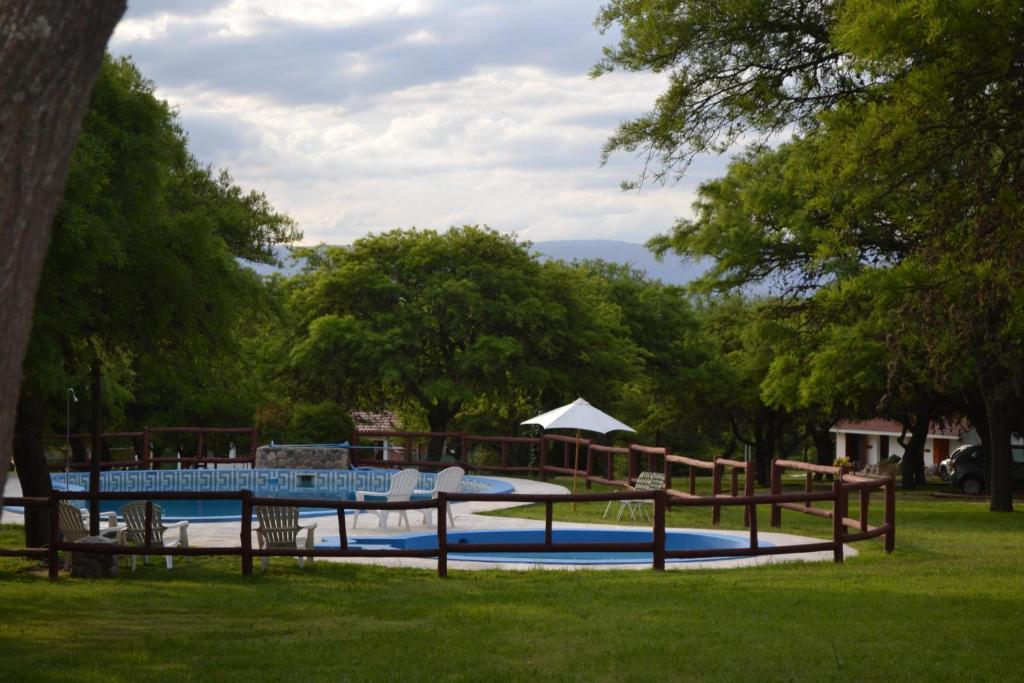 Cabanas Los Algarrobos Villa General Belgrano Exteriör bild